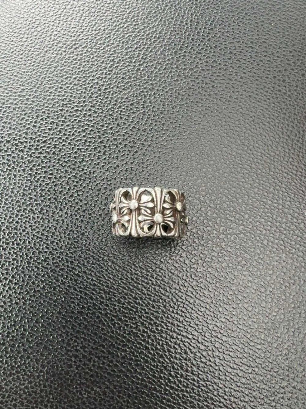 Sterling Silver Floral Pattern Chrome Hearts Ring - Silver
